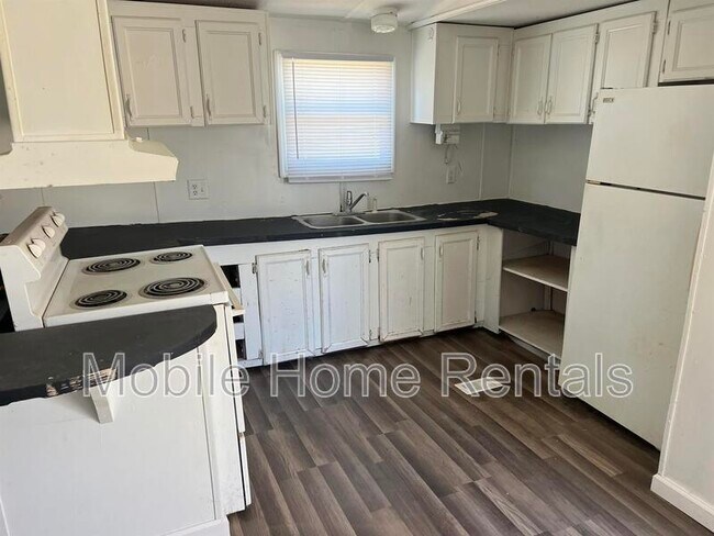 Building Photo - 515 Moby Ct