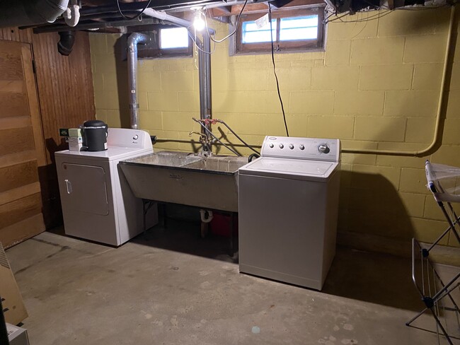 Private Laundry Room - 2642 N 62nd St