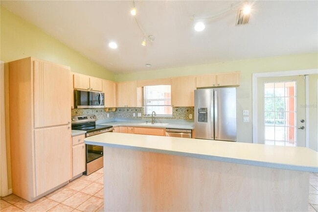 Building Photo - 2731 Verde Terrace