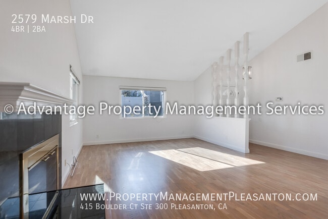 Building Photo - 2579 Marsh Dr