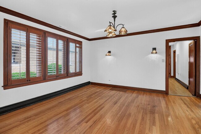 Building Photo - 708 McCarthy Rd
