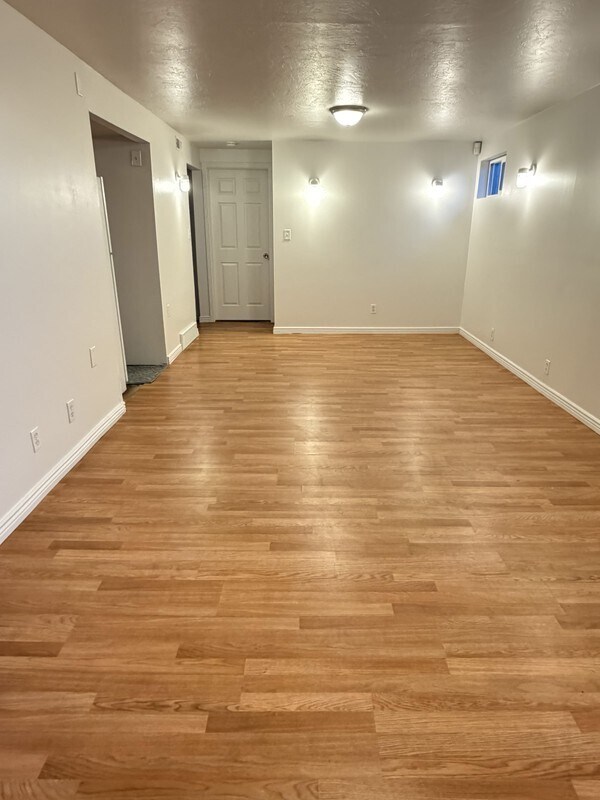 Building Photo - 663 E 170 N