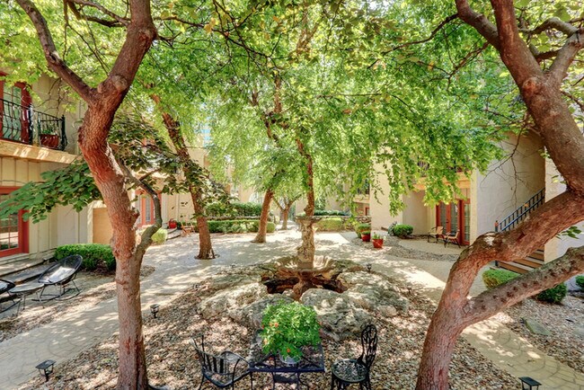 Building Photo - West Plaza Resort-Style  Living