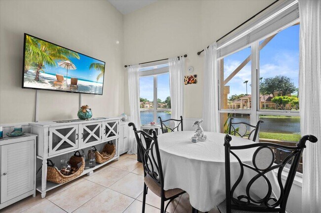 Building Photo - 4887 Via Palm Lakes Via