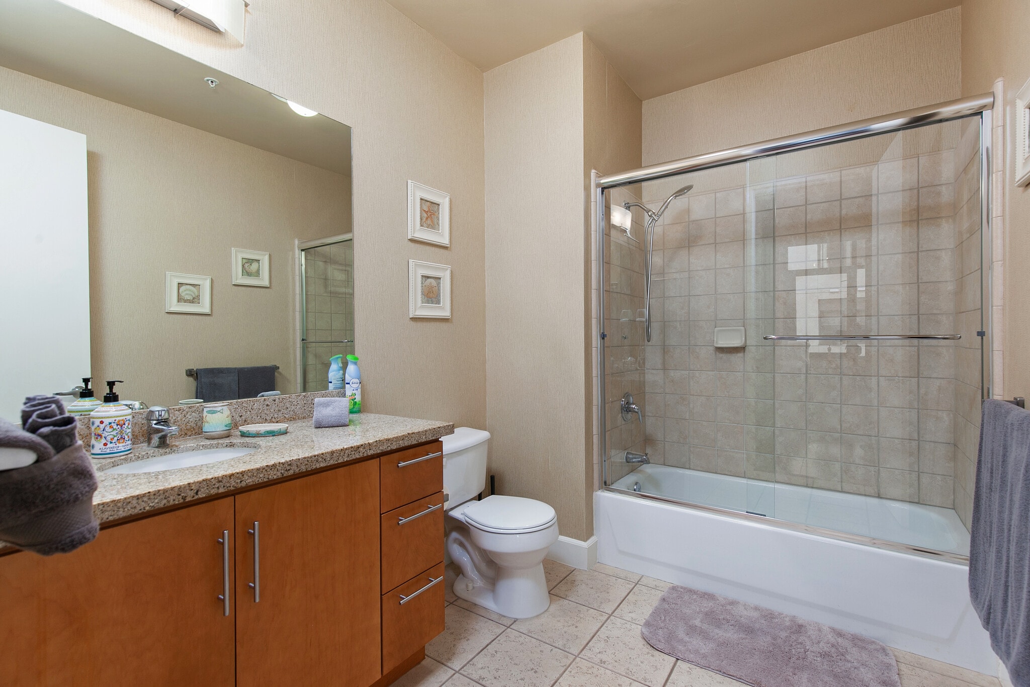 Building Photo - 1050 Island Ave