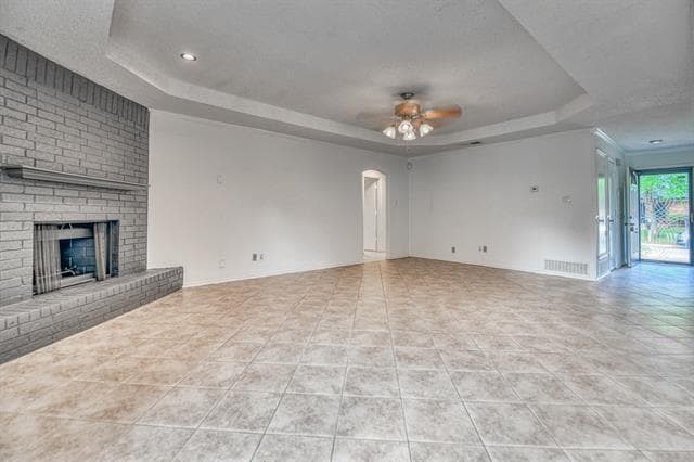 Building Photo - 6208 Big Springs Dr