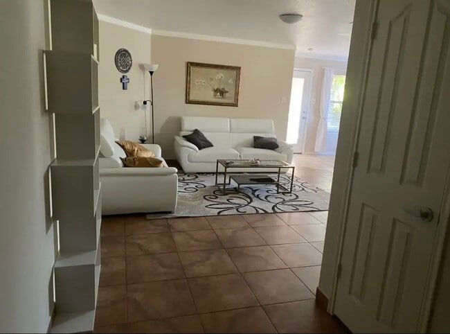 Building Photo - 1505 Hill Lockwoods Dr