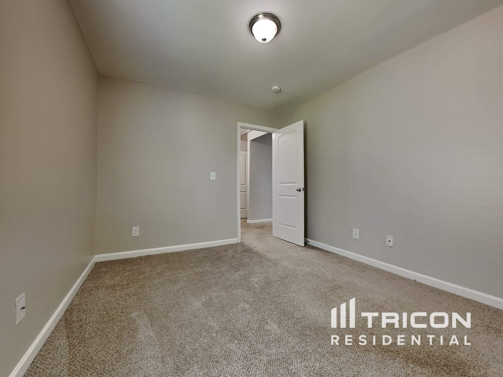 Building Photo - 316 Meadow Vista Ln