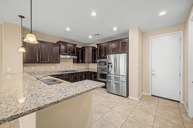 Building Photo - 2531 E Eleana Ln