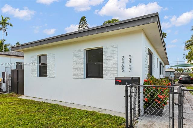 Building Photo - 2465 NW 35th St