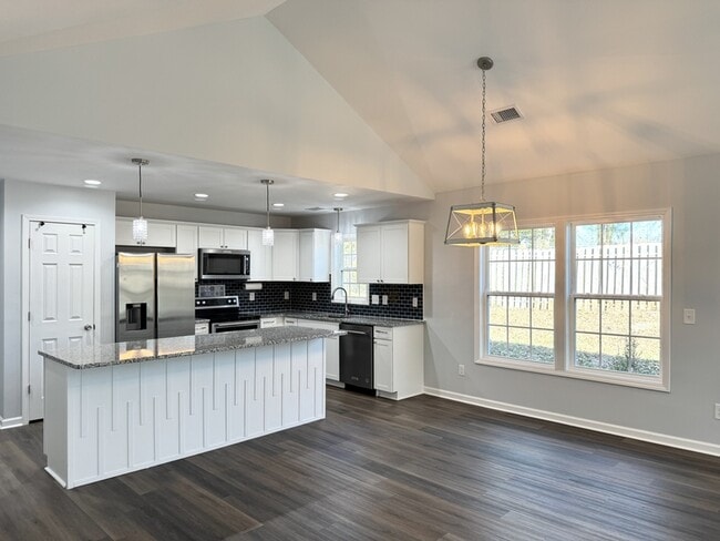 Building Photo - 118 Mineral Springs Rd