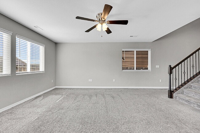 Building Photo - $2,350.00, 3 bed, 2.5 bath located in Peyt...
