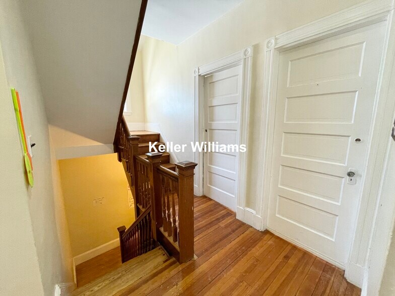 Building Photo - 76 Parker Hill Ave