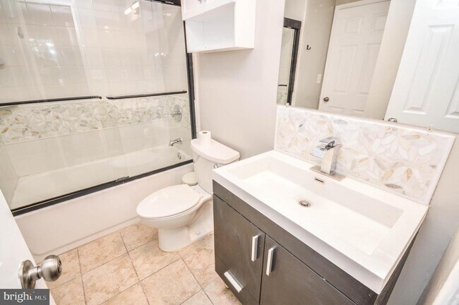 Building Photo - 12509 Laurel Grove Pl