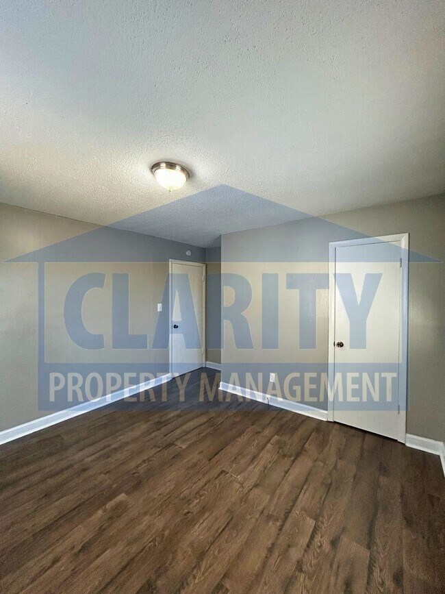 Building Photo - Super cute 3 bedroom house!!