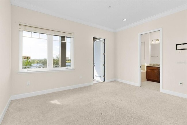 Building Photo - 13813 Benavente Ave