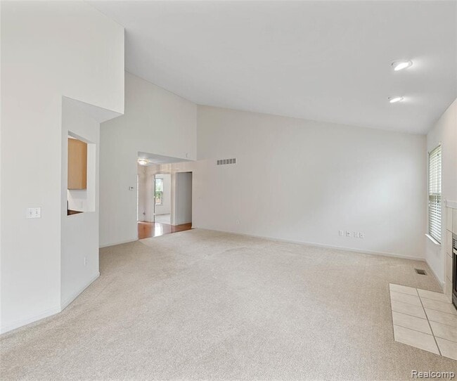 Building Photo - 5864 Willow Ridge Dr