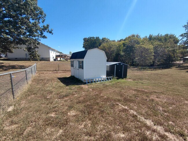 Building Photo - 19594 Lilly Ln