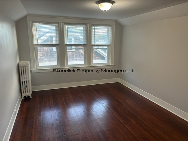 Building Photo - Newly Renovated Single Family Home For Ren...