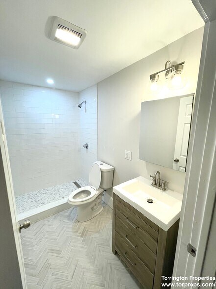 Building Photo - 67 Wheatland St