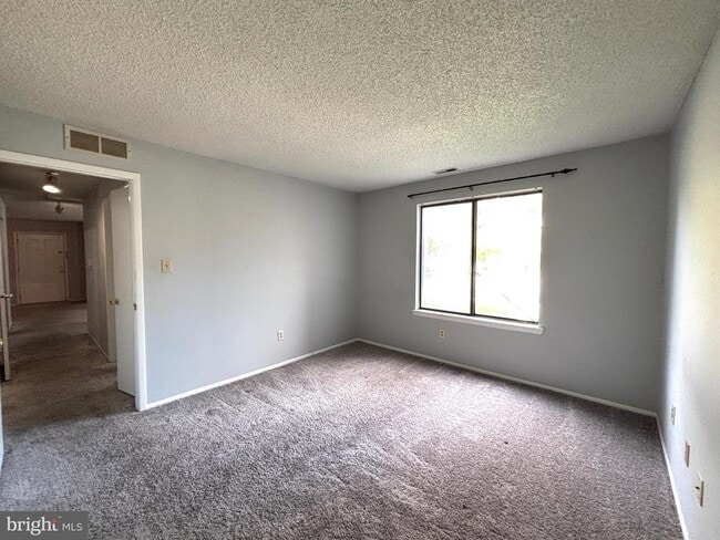 Building Photo - 4805A Aberdeen Dr