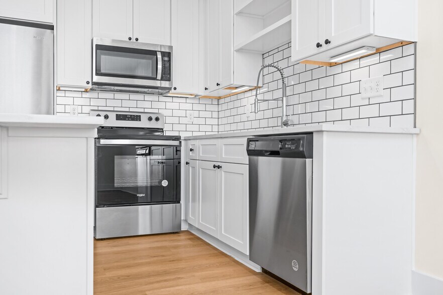 Building Photo - 1423 Spring Pointe Ln