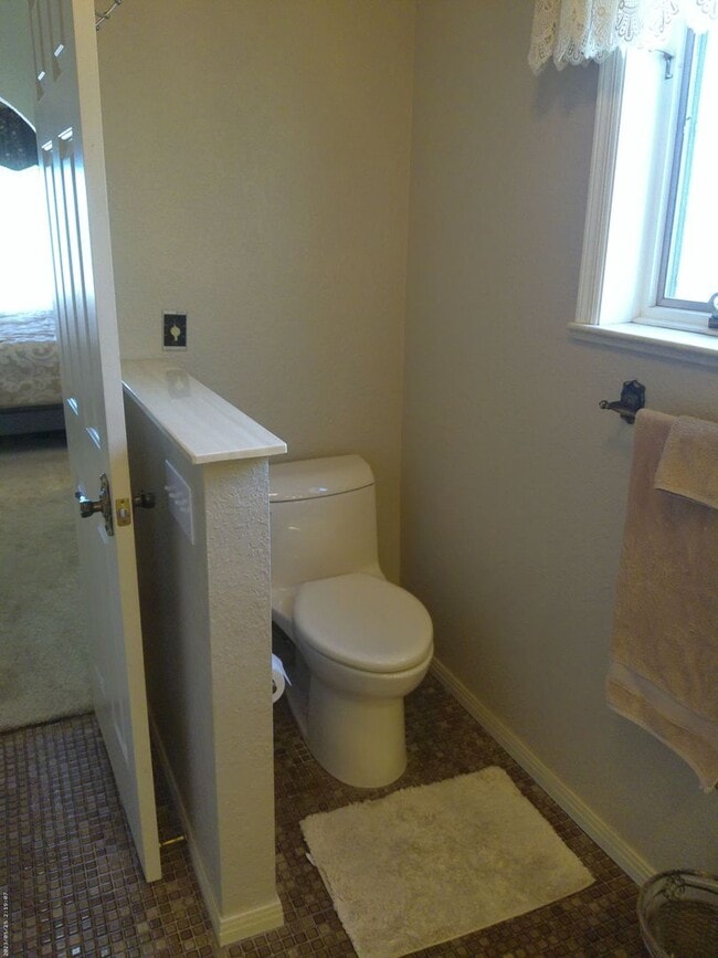Building Photo - 75 Southwester Ln