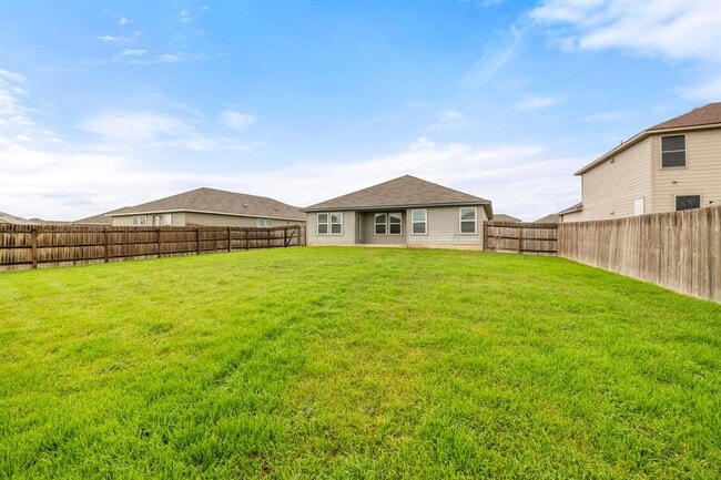 Building Photo - 1509 Birmingham Dr