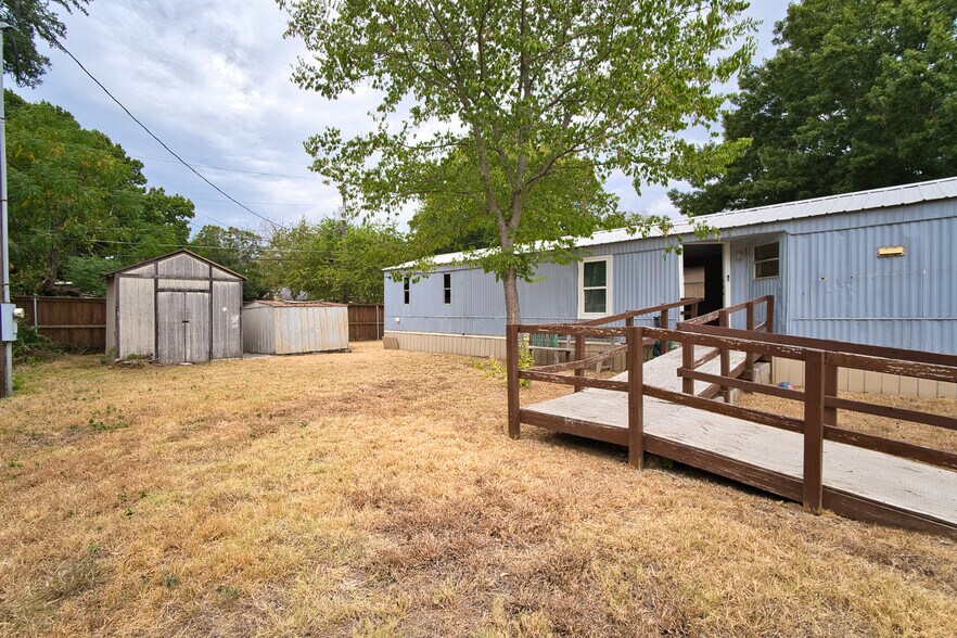 Building Photo - 5641 Kimber Ln