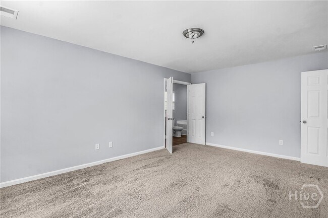 Building Photo - 307 Grasslands Dr