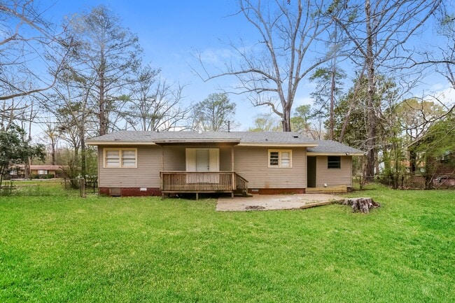 Building Photo - 3644 Meadow Ln