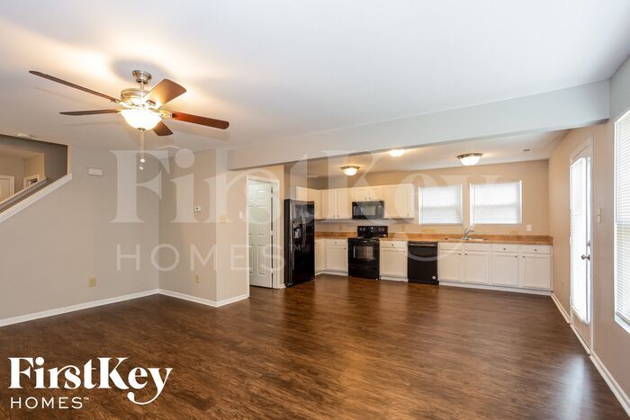 Building Photo - 273 Aershire Ct