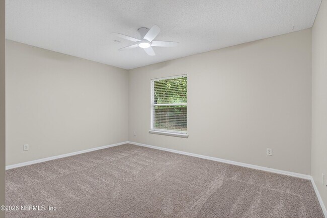 Building Photo - 1648 Glen Laurel Dr