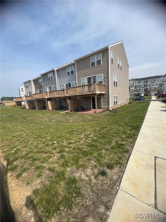 Building Photo - 601 Eking Green Dr