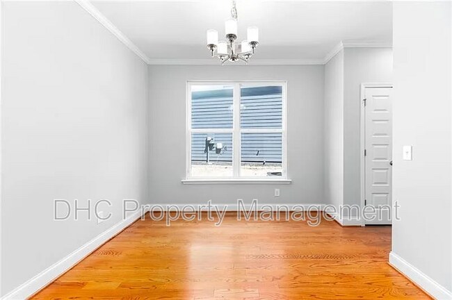 Building Photo - 1765 Stoney Creek Dr SE