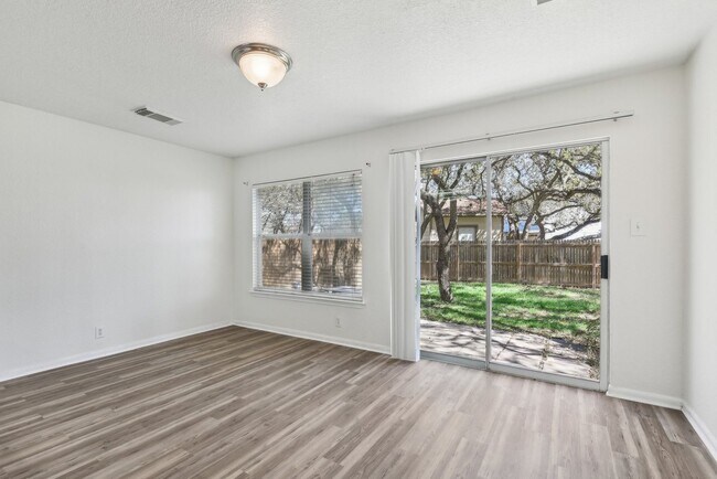 Building Photo - 16216 Ike Ln