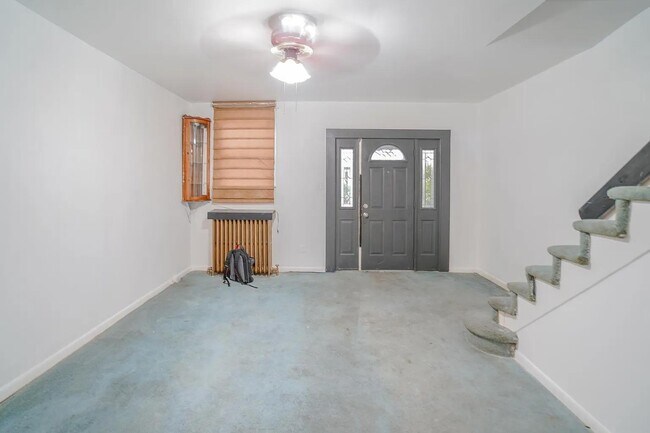 Building Photo - 859 Granite St