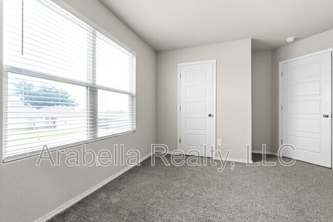 Building Photo - 14550 Open Range Rd