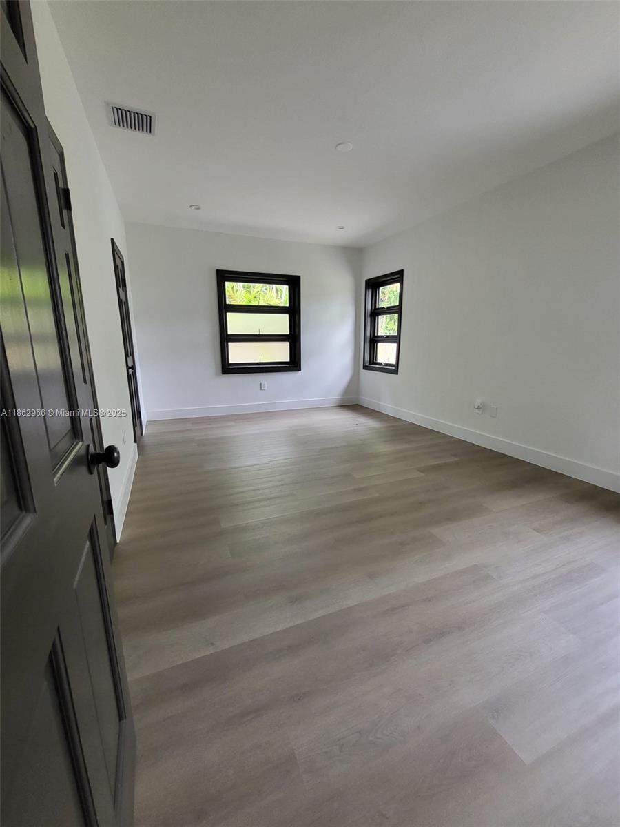 Building Photo - 958 NE 91st Ter