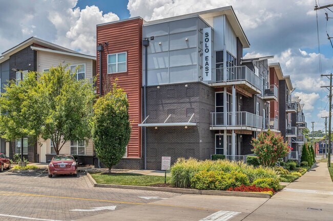 Building Photo - 1122 Litton Ave