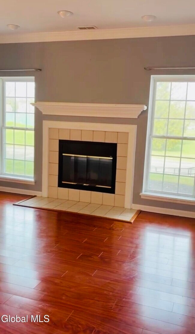 Building Photo - 413 Diamond Rock Cir