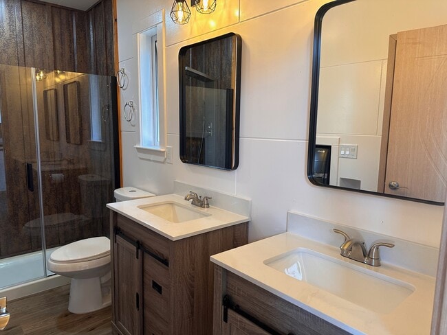 Building Photo - 1177 Virginia Lynn Wy