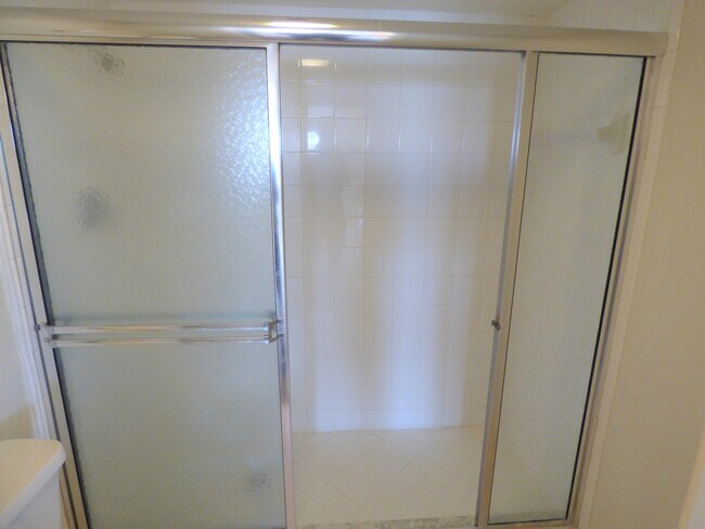 Building Photo - Rolls Landing Condo- Gated community with all the features