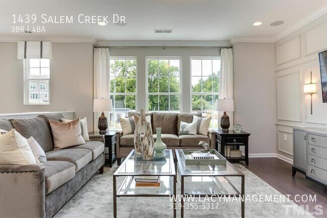 Building Photo - 1439 Salem Creek Dr