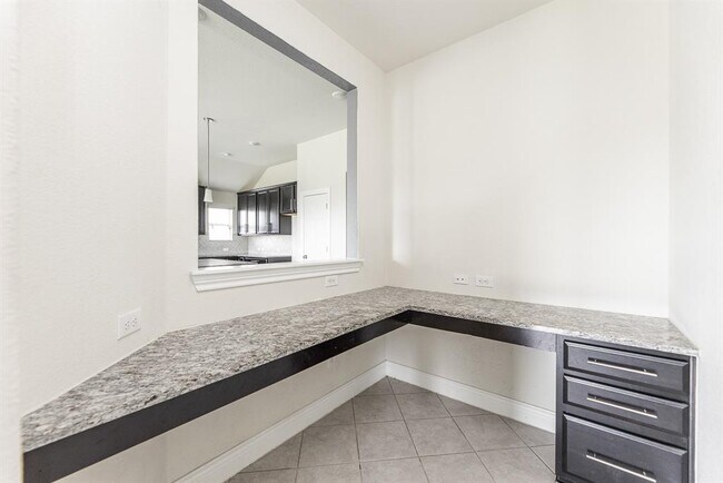 Building Photo - 10907 Birchwood Knl Ct