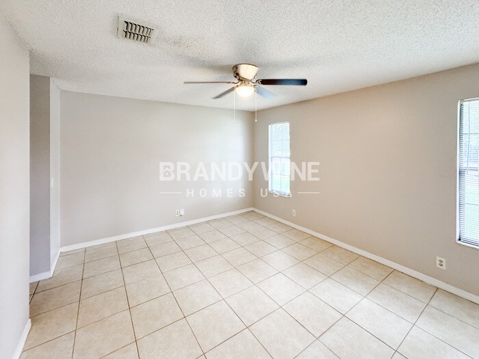 Building Photo - 8155 Crosswind Rd