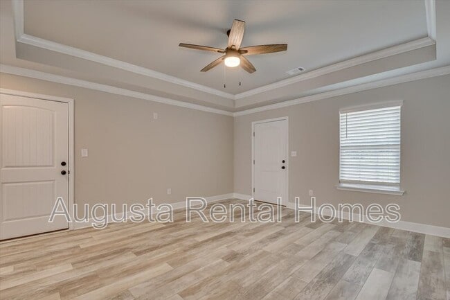 Building Photo - 1220 Jessie Way