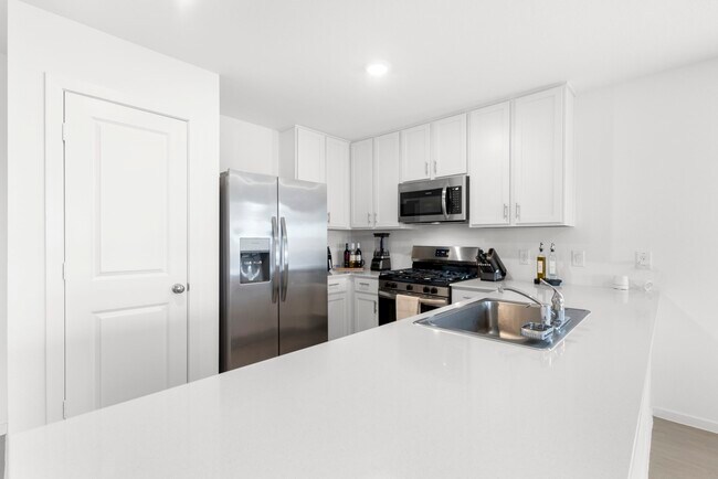 Building Photo - 16707 Rolling Pasture Ln