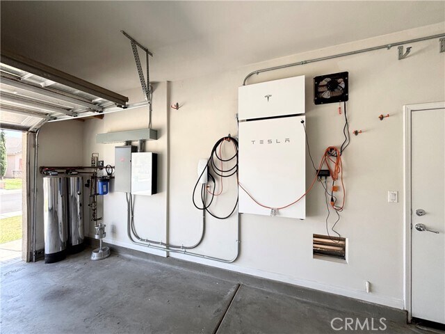 Building Photo - 14459 Rock Canyon Ct