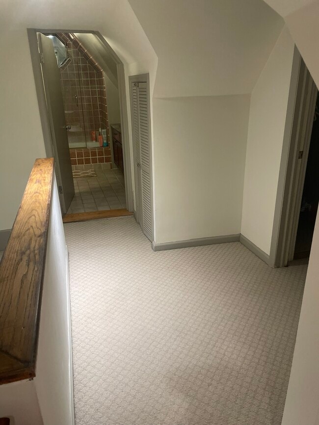 Hallway - 2195 Long Ridge Rd